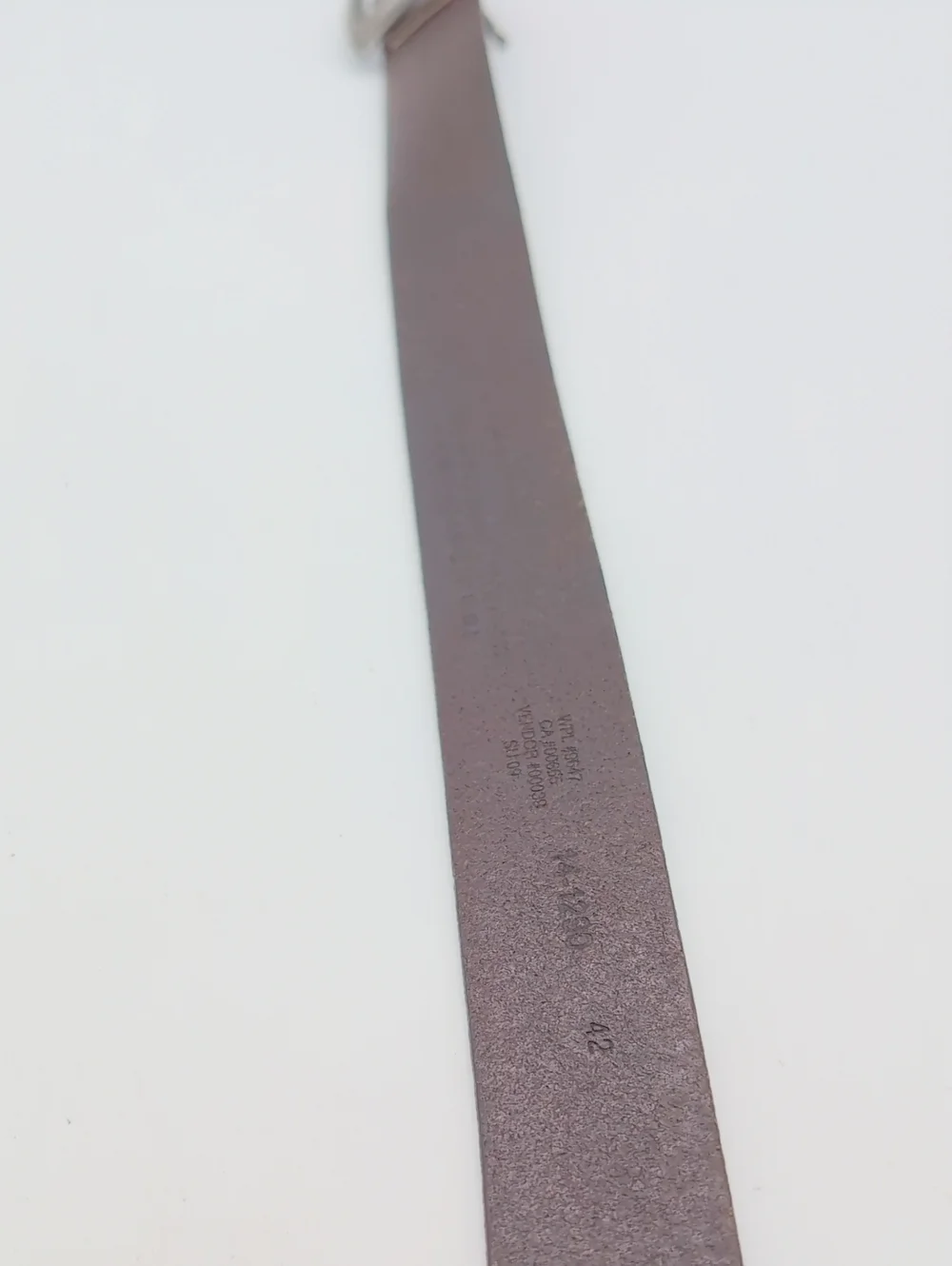 Classic Eddie Bauer Sz 42 Men’s Brown Leather Belt with Silver Buckle